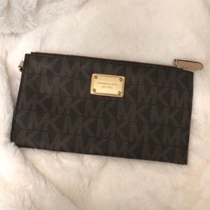 Michael Kors Logo Wristlet